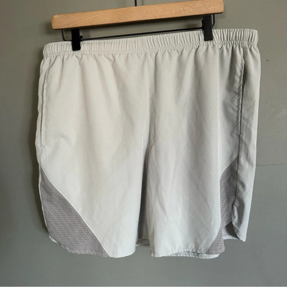 Reebok‎ mens athletic shorts light grey. Large